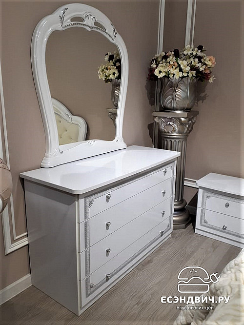 Комод с зеркалом "Орнела" (МДФ/Лак глянец/ППУ) (Белый/Серебро/Глиттер) Mr/Гц34