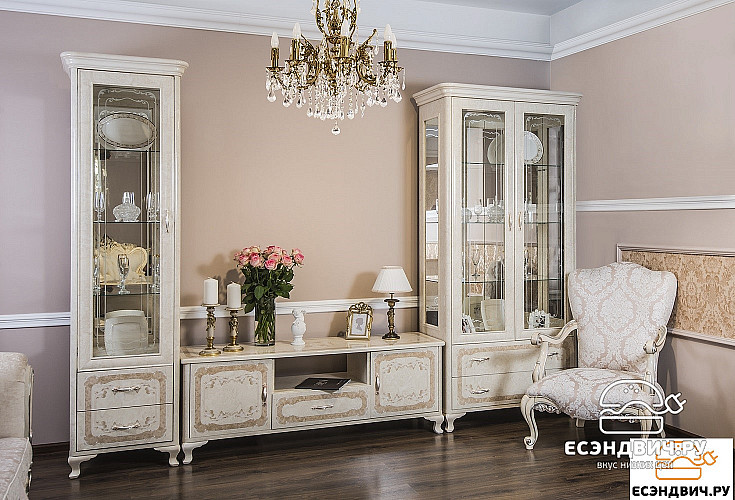 Комод/Тумба ТВ  "Клео" (МДФ) (Корень крем глянец/Патина/Шелкография/Лак) UgPt