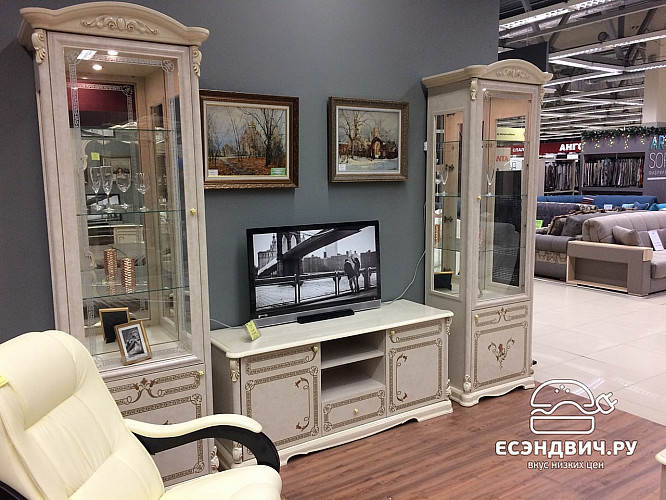 Тумба под ТВ "Виктория" (МДФ) (Бежевый глянец/Шелкография) Dm/Rz