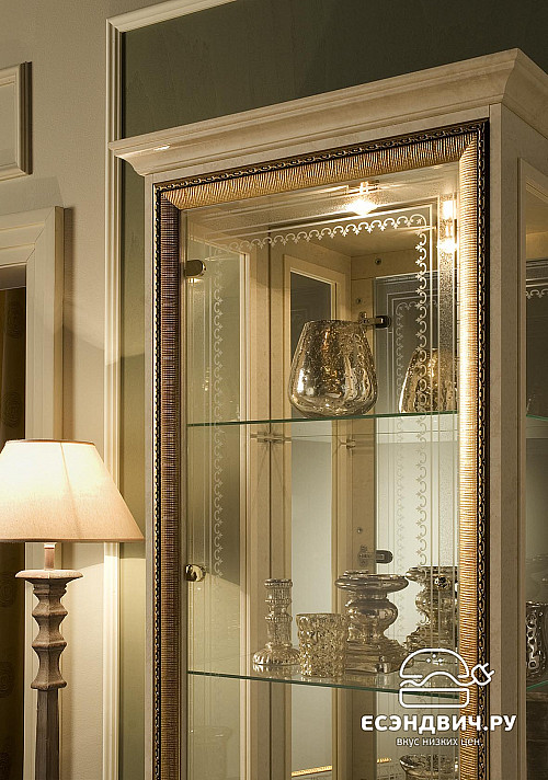 Витрина 0,59 "Сицилия" (МДФ) (Бежевый глянец/Золото/Шелкография/Стекло) Dm/An